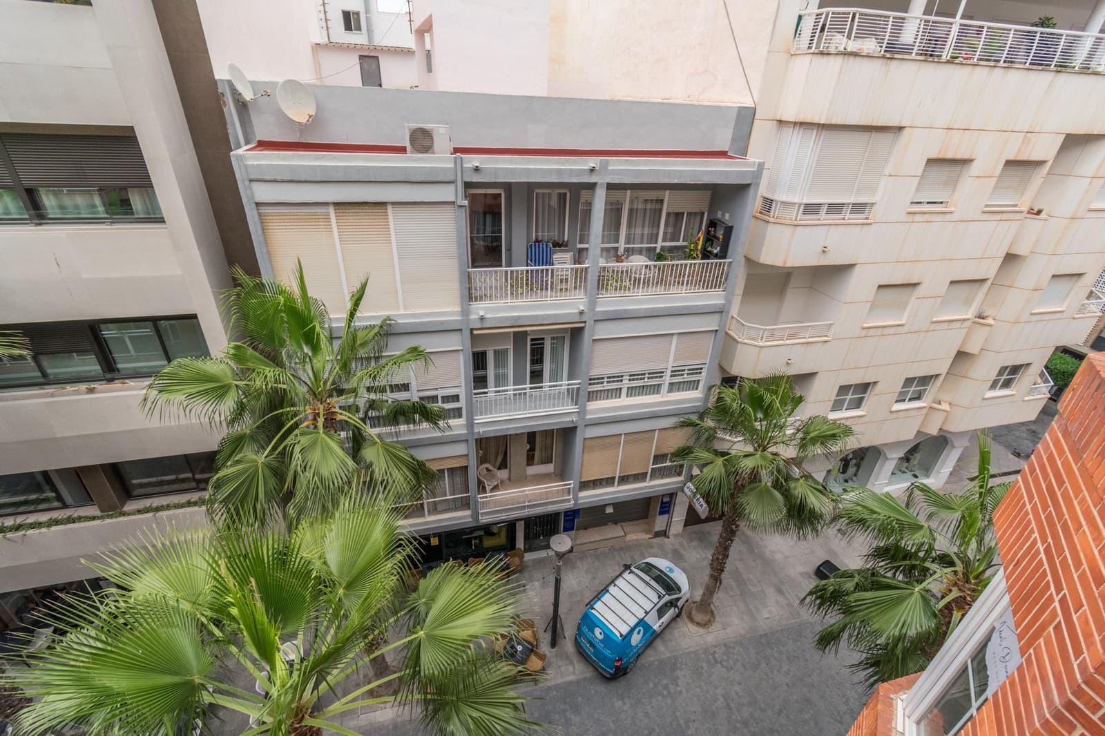 1 camera da letto Commerciale in vendita in Torrevieja con garage - 240.000 € (Rif: 9462209)