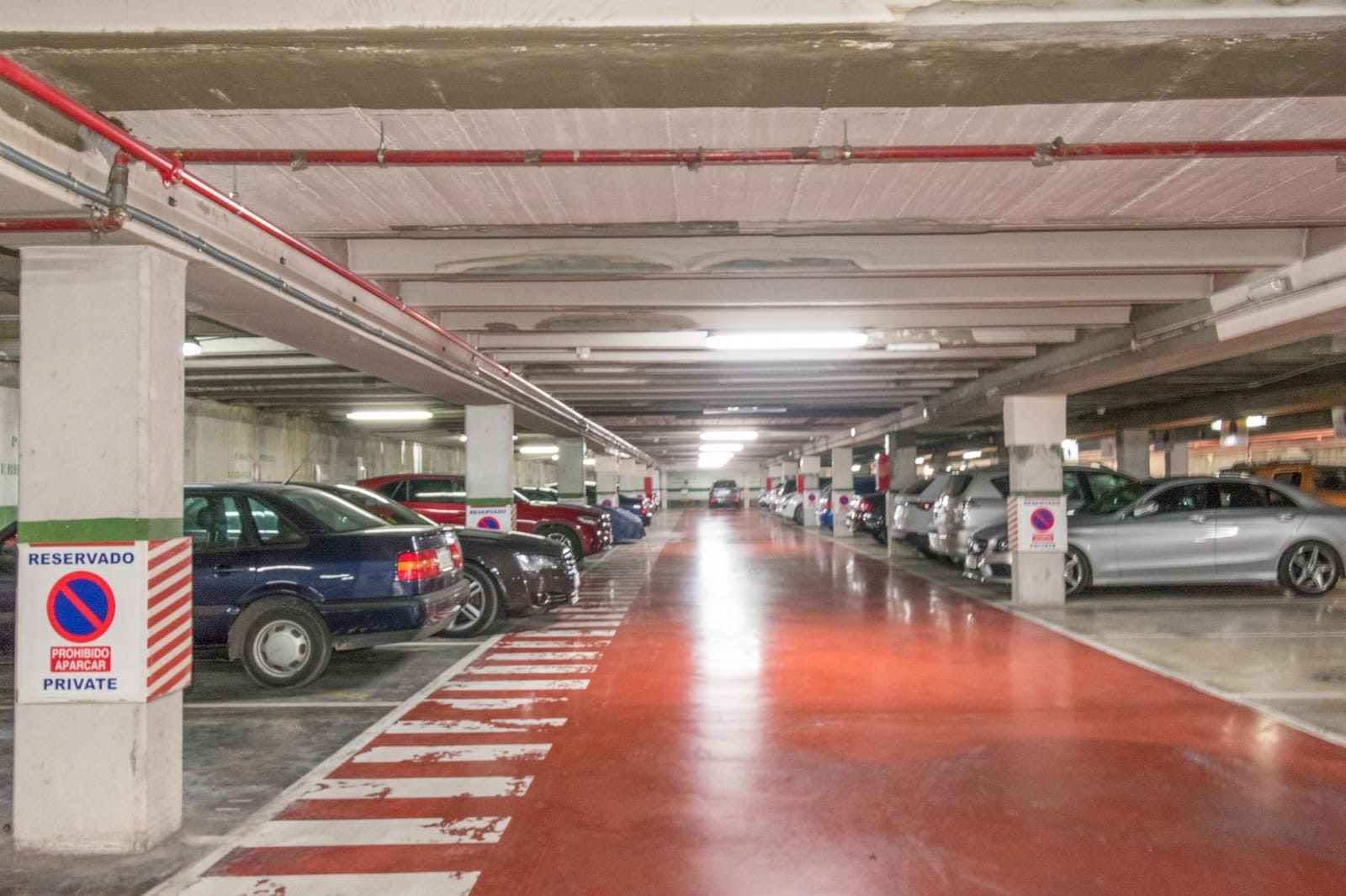 1 camera da letto Commerciale in vendita in Torrevieja con garage - 240.000 € (Rif: 9462209)