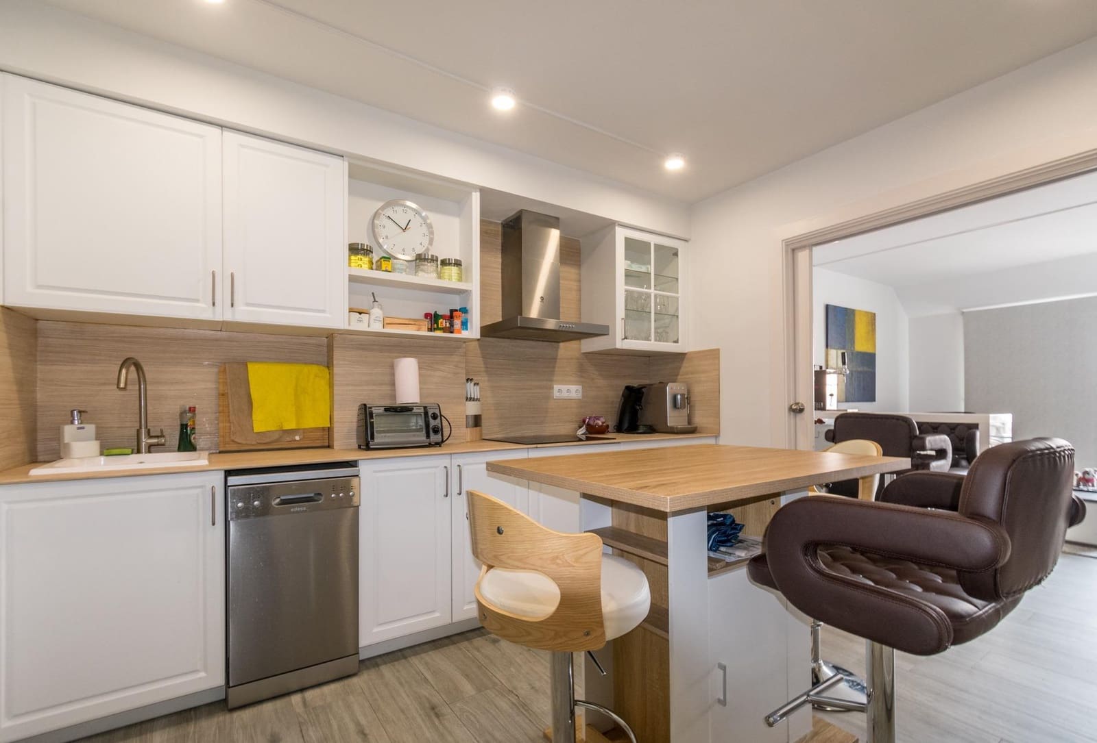 1 camera da letto Commerciale in vendita in Torrevieja con garage - 240.000 € (Rif: 9462209)