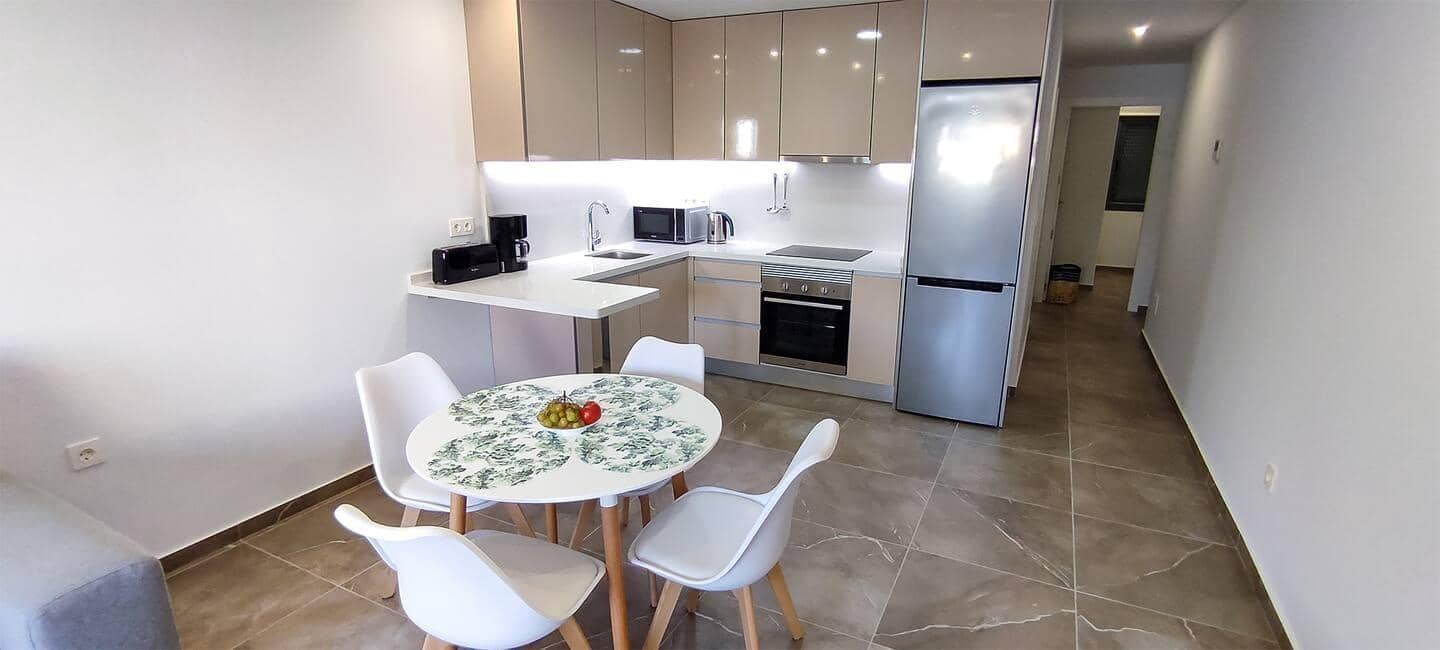 2 Zimmer Apartment zu verkaufen in Torrevieja mit Pool - 269.990 € (Ref: 9462211)