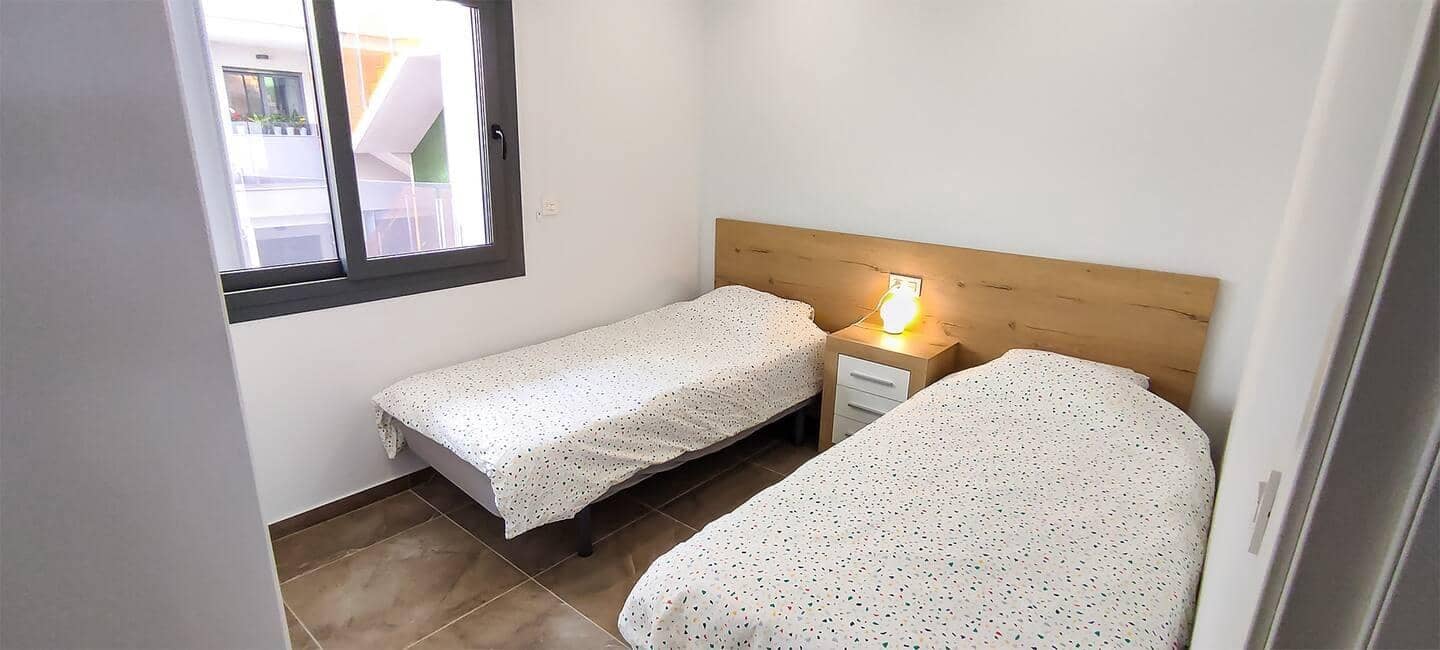 2 Zimmer Apartment zu verkaufen in Torrevieja mit Pool - 269.990 € (Ref: 9462211)