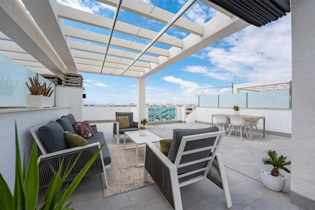 4 soverom Penthouse til salgs i El Raso med svømmebasseng - € 289 000 (Ref: 9462215)