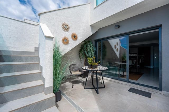 4 soverom Penthouse til salgs i El Raso, Guardamar del Segura med svømmebasseng - € 289 000 (Ref: 9462215)