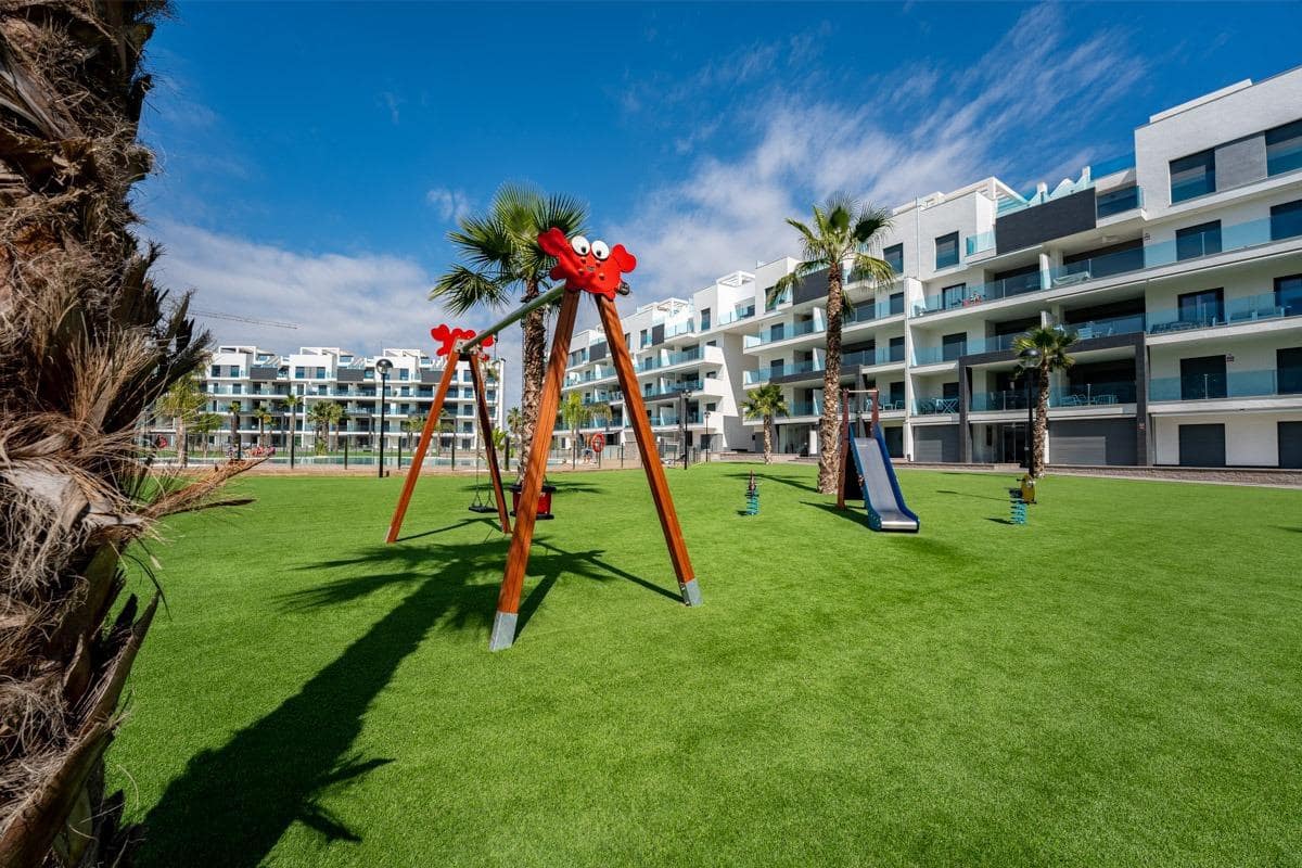 4 soverom Penthouse til salgs i El Raso med svømmebasseng - € 289 000 (Ref: 9462215)