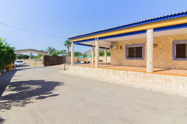 4 sovrum Villa till salu i Redován med pool garage - 399 000 € (Ref: 9462218)