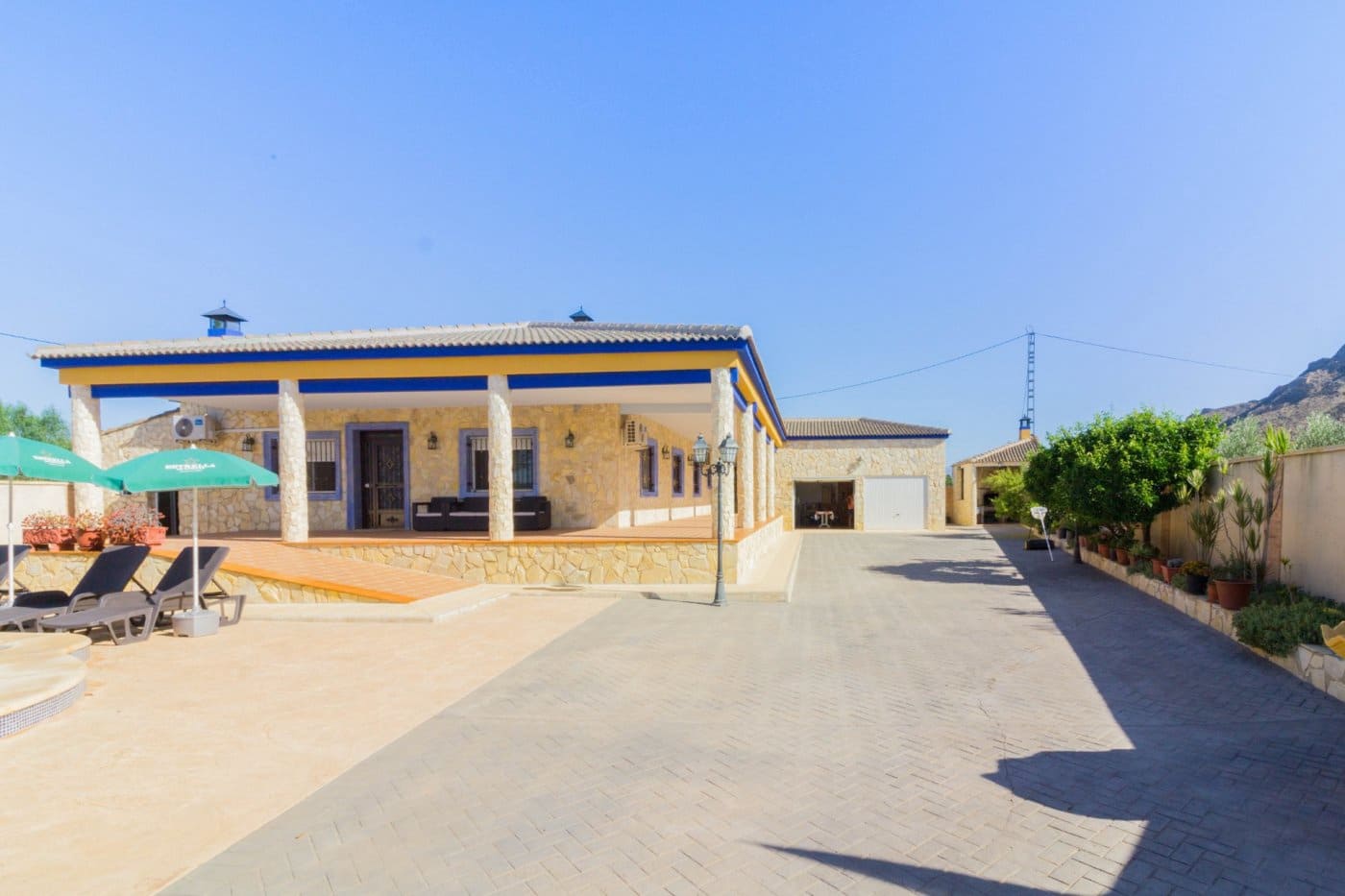 4 sovrum Villa till salu i Redovan med pool garage - 399 000 € (Ref: 9462218)