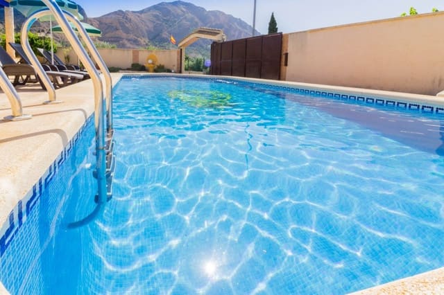 4 sovrum Villa till salu i Redován med pool garage - 399 000 € (Ref: 9462218)