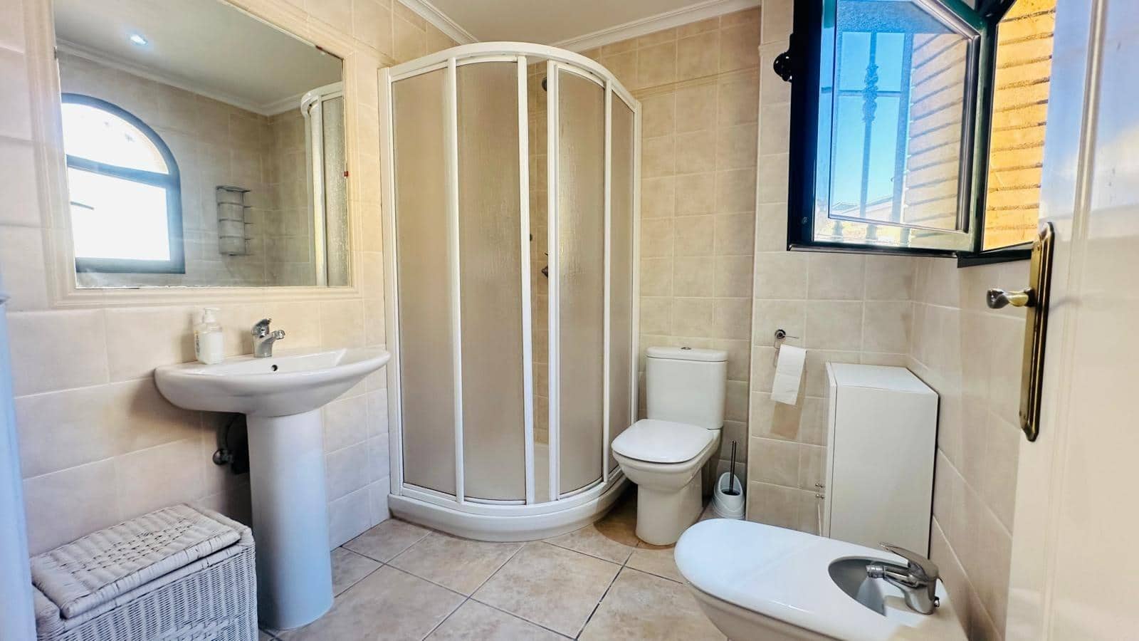 3 sypialnia Willa na sprzedaż w Orihuela Costa z garażem - 354 900 € (Ref: 9462231)