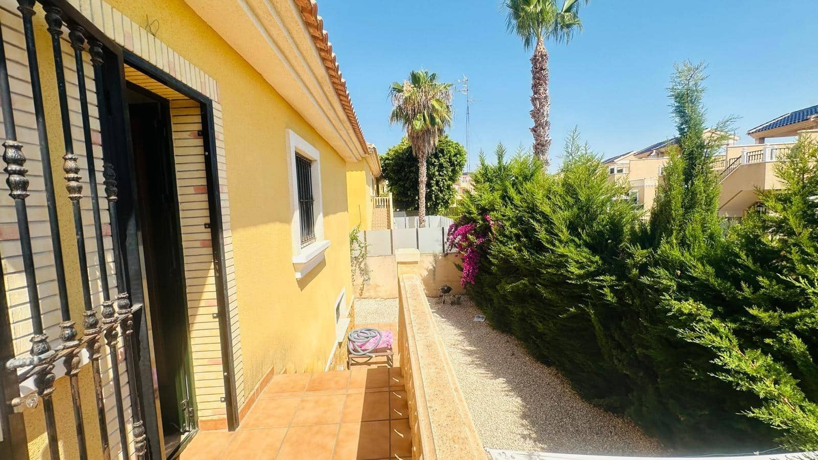 3 sypialnia Willa na sprzedaż w Orihuela Costa z garażem - 354 900 € (Ref: 9462231)
