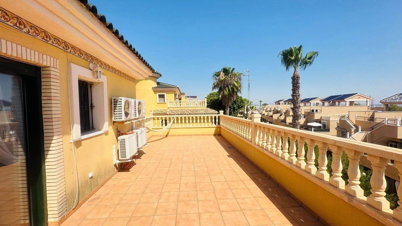 3 sypialnia Willa na sprzedaż w Orihuela Costa z garażem - 354 900 € (Ref: 9462231)