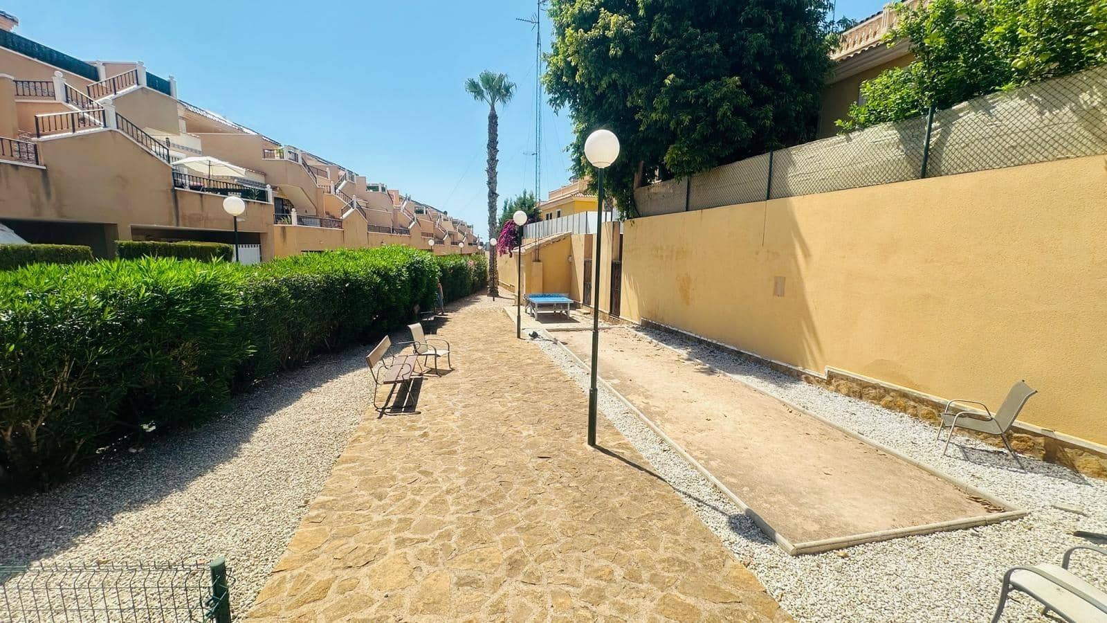3 sypialnia Willa na sprzedaż w Orihuela Costa z garażem - 354 900 € (Ref: 9462231)