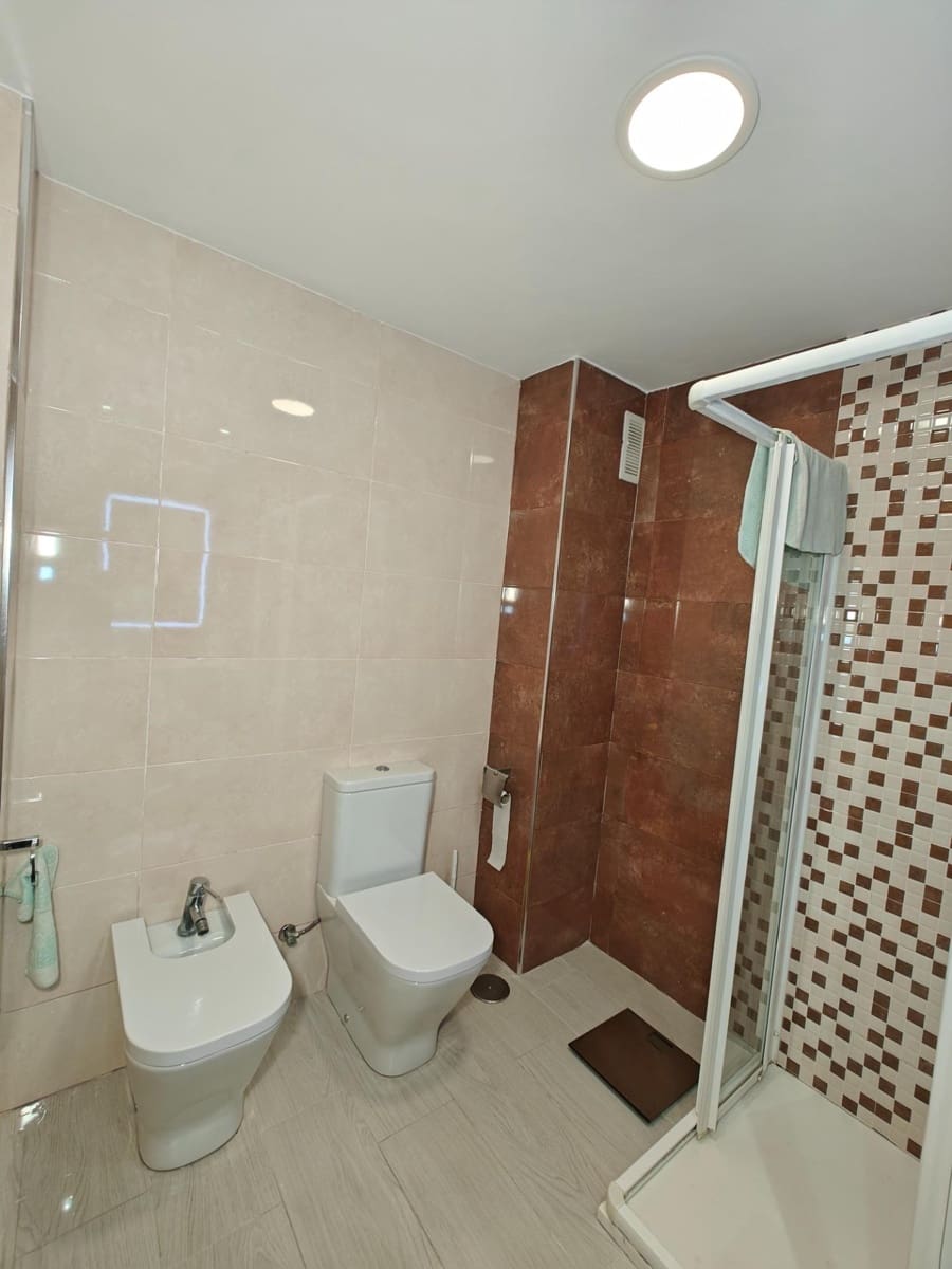 Apartamento de 4 habitaciones en Torrevieja en venta - 320.000 € (Ref: 9462234)