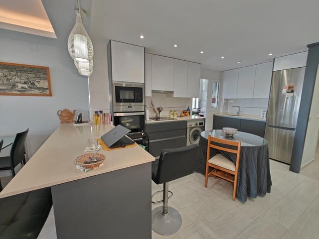 Apartamento de 4 habitaciones en Playa del Cura, Torrevieja en venta - 320.000 € (Ref: 9462234)