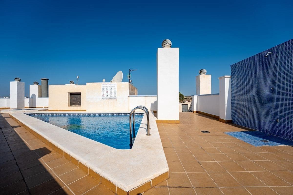 2 bedroom Apartment for sale in Los Montesinos with pool - € 109,900 (Ref: 9462237)