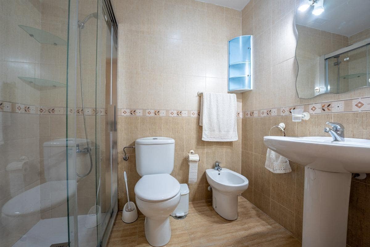 2 bedroom Apartment for sale in Los Montesinos with pool - € 109,900 (Ref: 9462237)