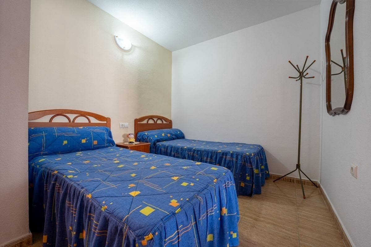 2 bedroom Apartment for sale in Los Montesinos with pool - € 109,900 (Ref: 9462237)