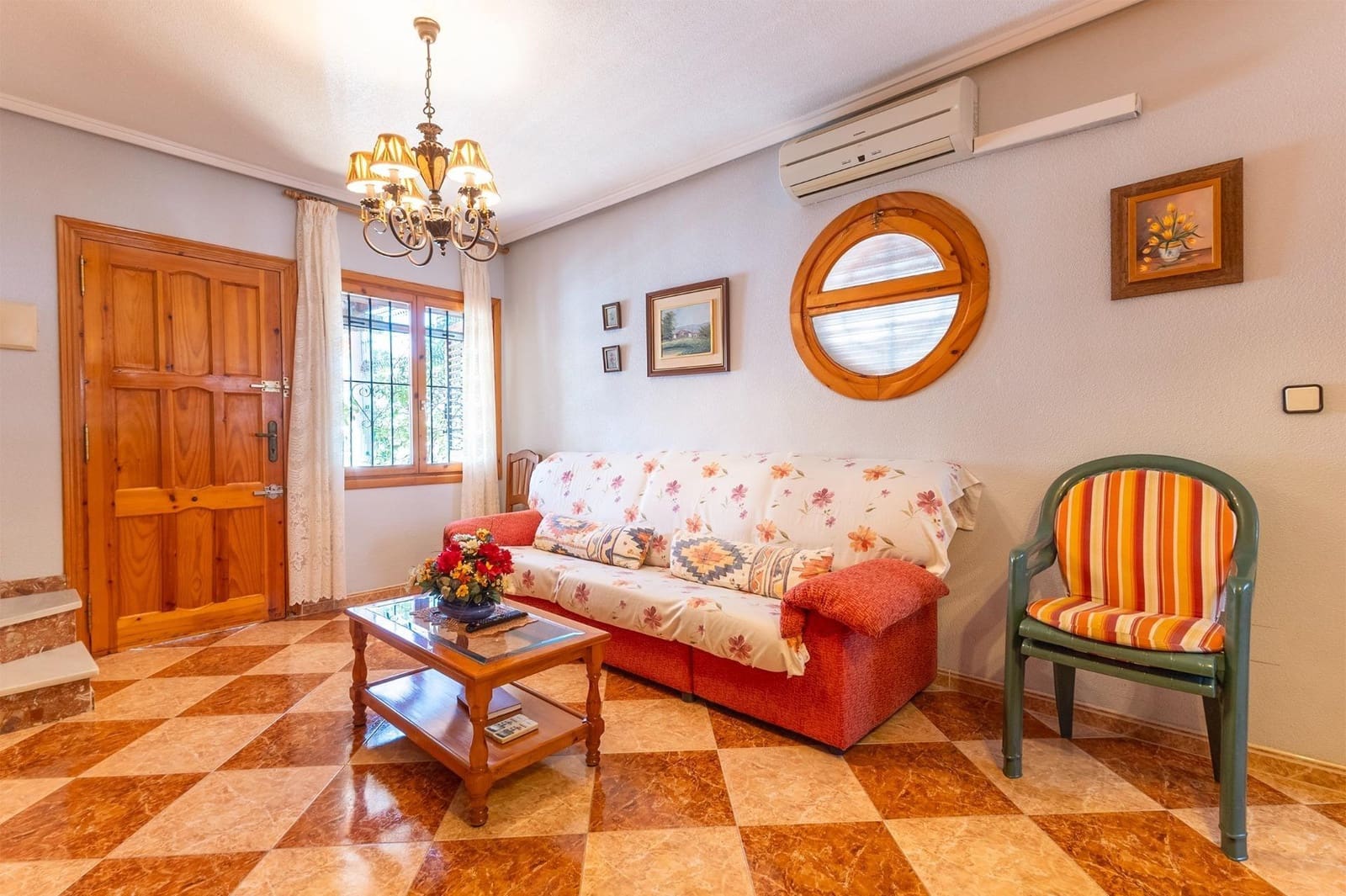 3 bedroom Terraced Villa for sale in La Siesta with pool - € 198,000 (Ref: 9462239)