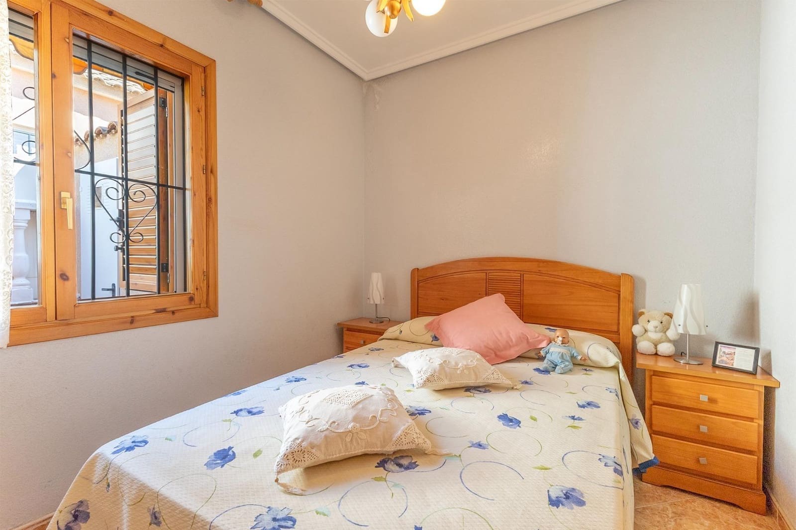 3 bedroom Terraced Villa for sale in La Siesta with pool - € 198,000 (Ref: 9462239)