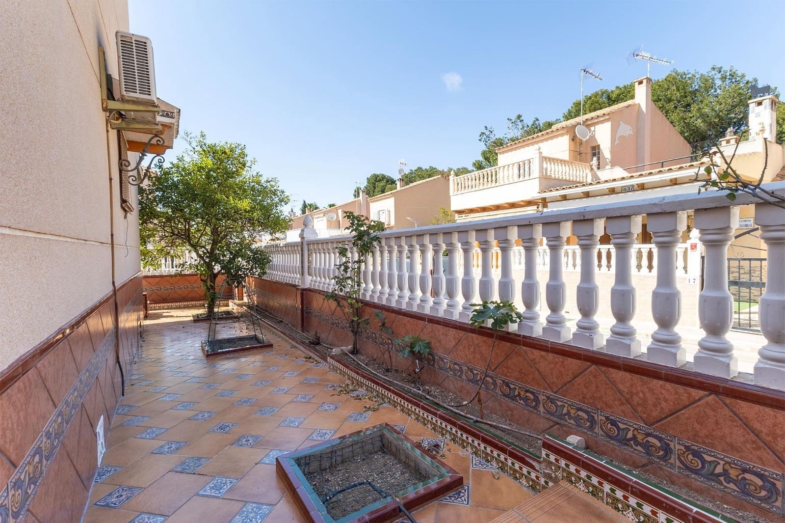 3 bedroom Terraced Villa for sale in La Siesta with pool - € 198,000 (Ref: 9462239)