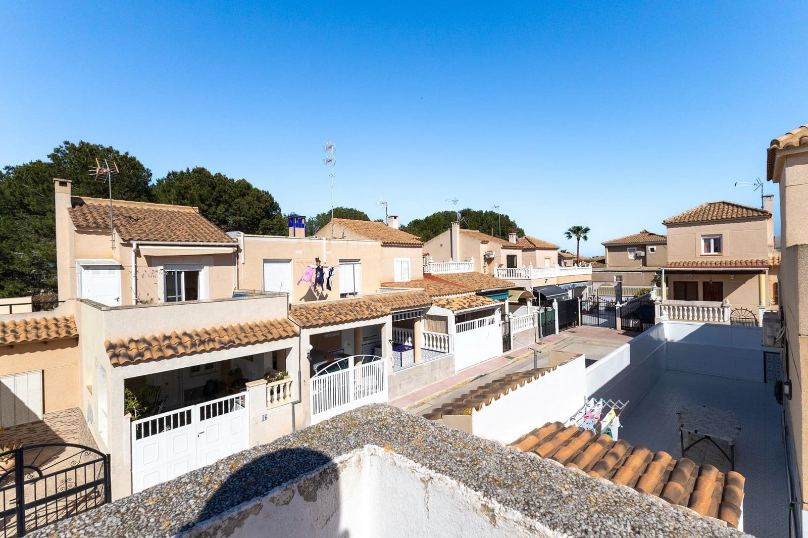 3 bedroom Terraced Villa for sale in La Siesta with pool - € 198,000 (Ref: 9462239)
