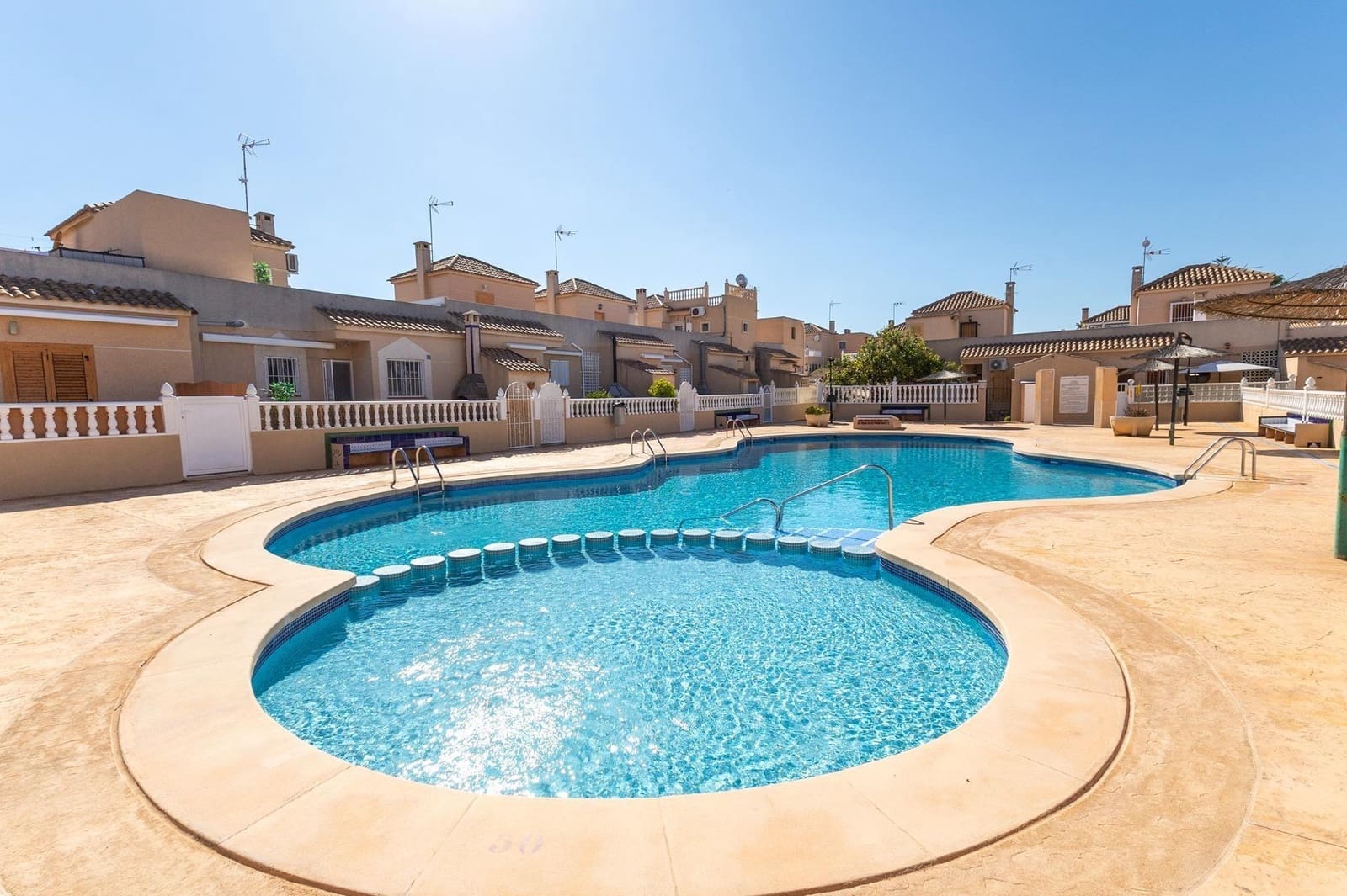 3 bedroom Terraced Villa for sale in La Siesta with pool - € 198,000 (Ref: 9462239)