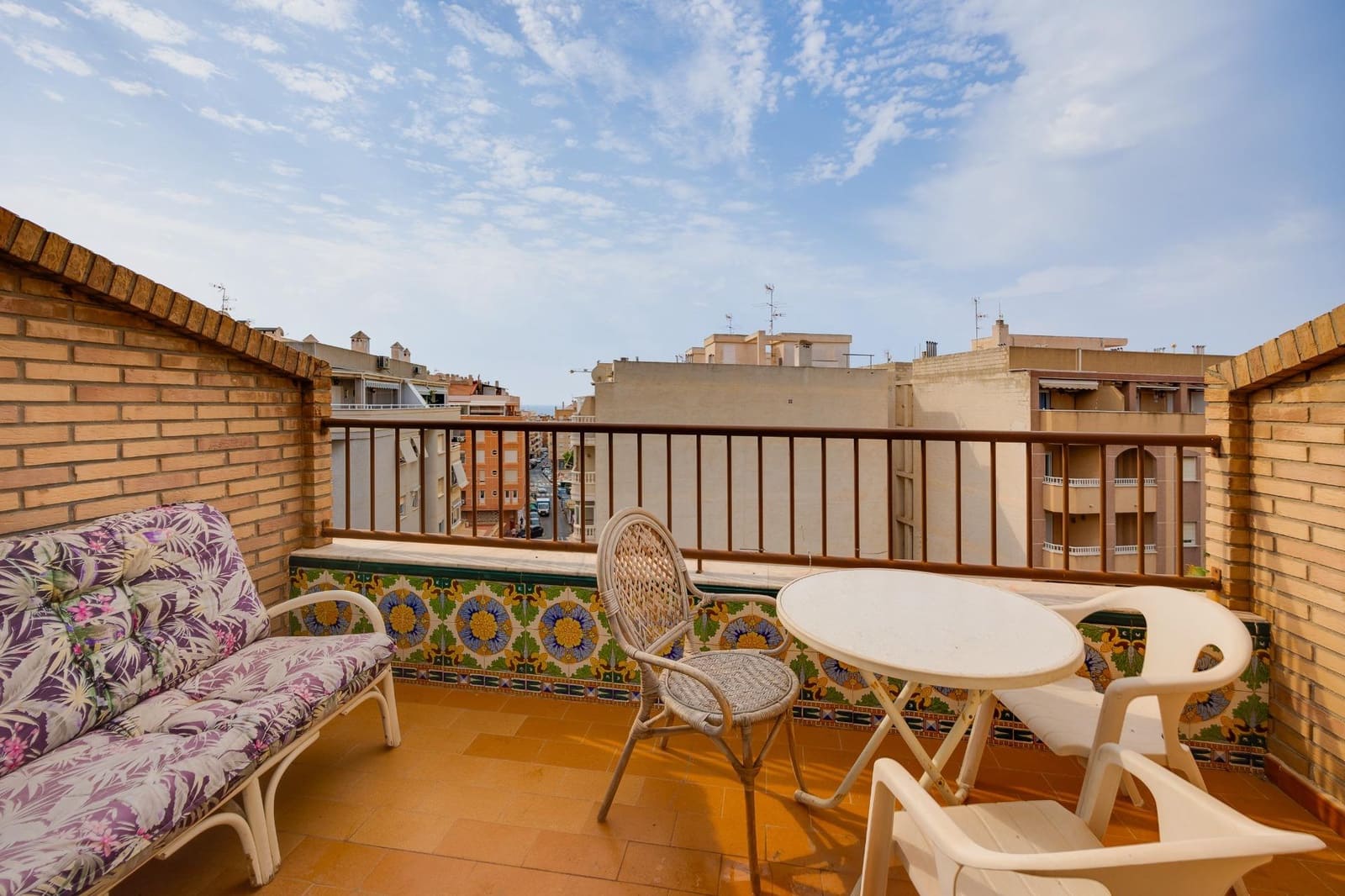 2 chambre Penthouse à vendre à Torrevieja avec garage - 179 900 € (Ref: 9462261)