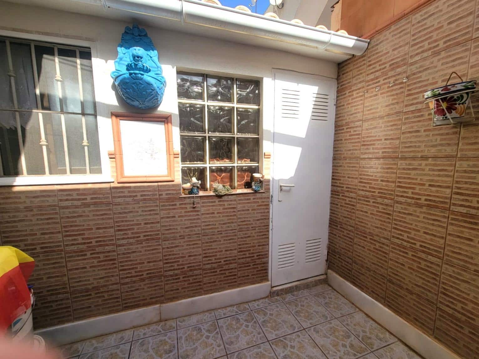 2 bedroom Bungalow for sale in Torrevieja with pool - € 169,000 (Ref: 9462262)