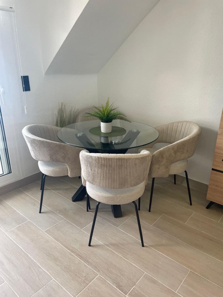 2 makuuhuone Bungalow myytävänä paikassa Torrevieja - 359 900 € (Ref: 9462265)