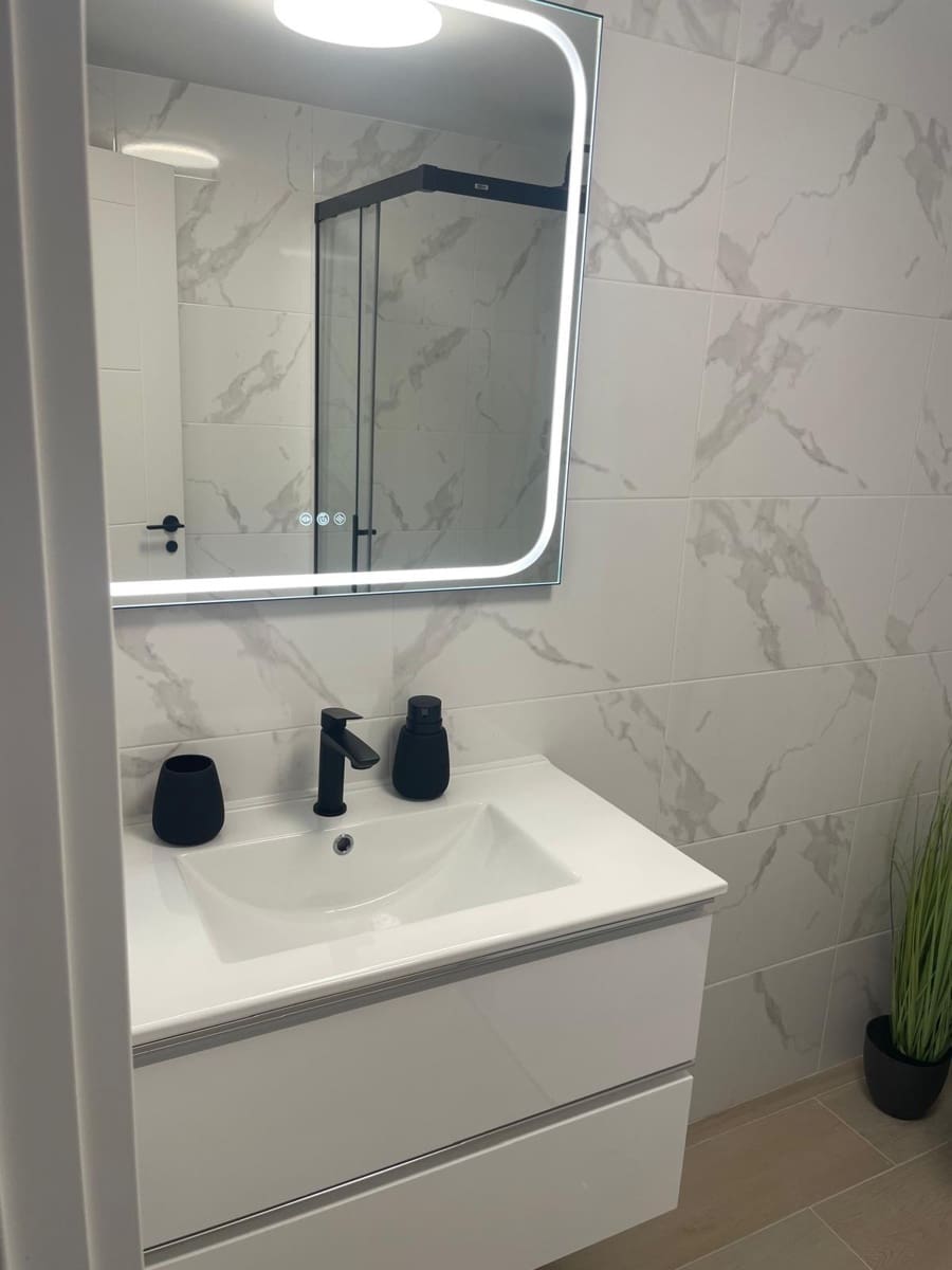 2 makuuhuone Bungalow myytävänä paikassa Torrevieja - 359 900 € (Ref: 9462265)