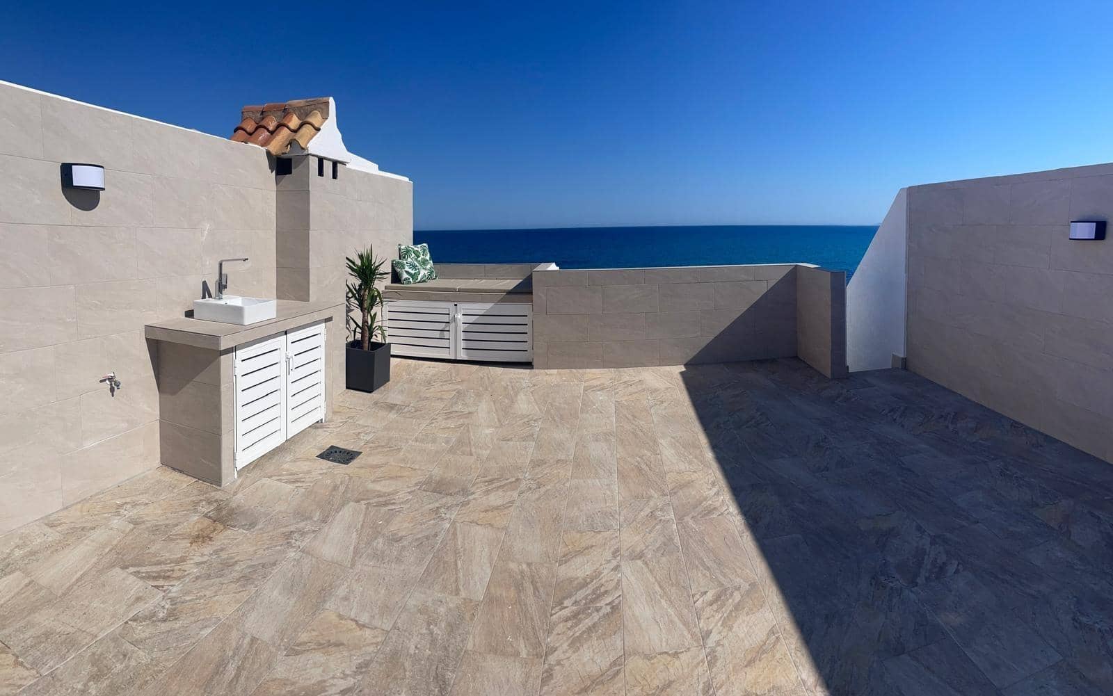 2 makuuhuone Bungalow myytävänä paikassa Torrevieja - 359 900 € (Ref: 9462265)