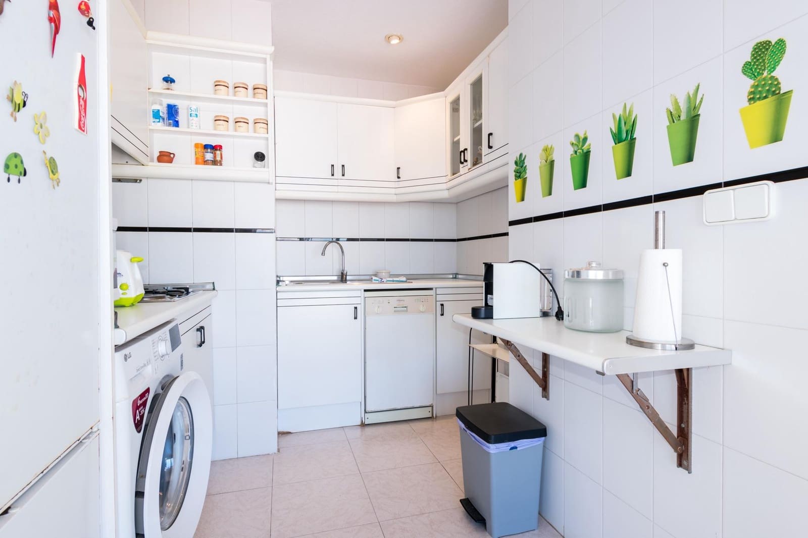 4 bedroom Apartment for sale in Torrevieja - € 450,000 (Ref: 9462274)