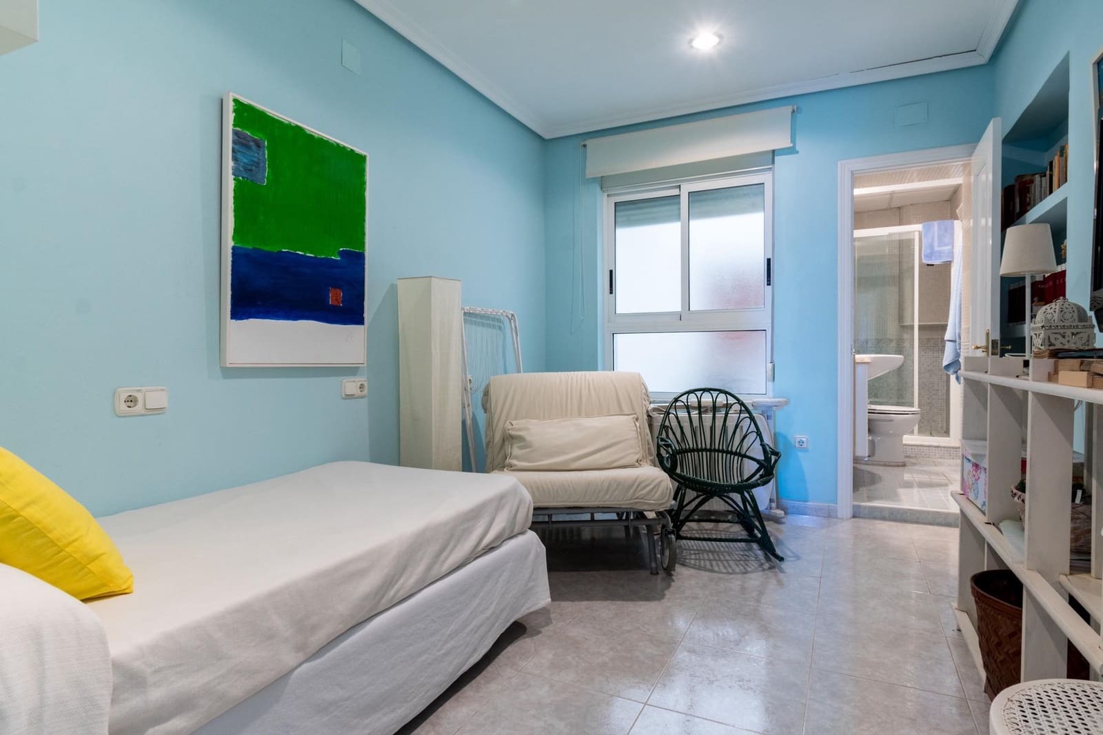 4 bedroom Apartment for sale in Torrevieja - € 450,000 (Ref: 9462274)