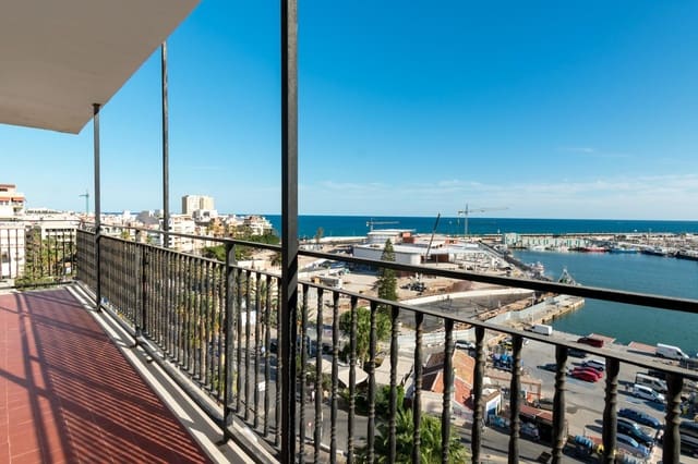4 bedroom Apartment for sale in Centro - Muelle Pesquero, Torrevieja - € 450,000 (Ref: 9462274)