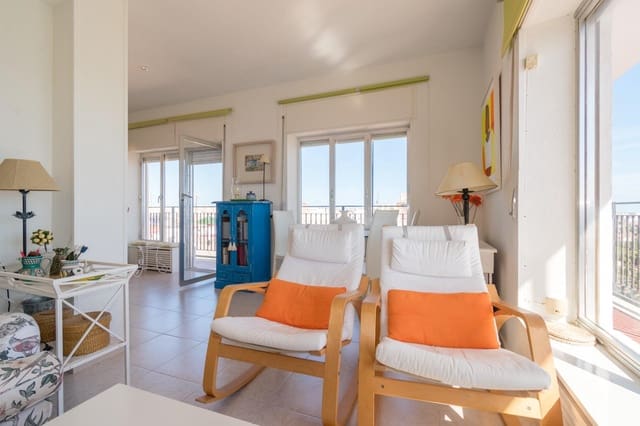 4 bedroom Apartment for sale in Centro - Muelle Pesquero, Torrevieja - € 450,000 (Ref: 9462274)