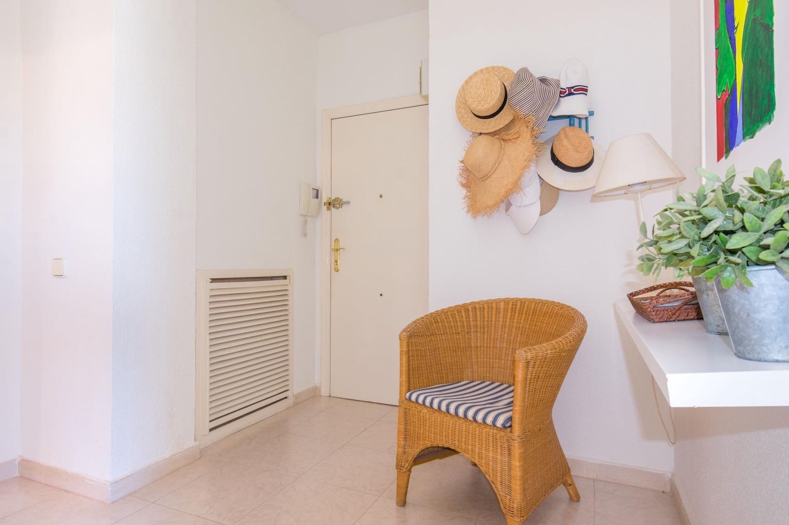 4 bedroom Apartment for sale in Torrevieja - € 450,000 (Ref: 9462274)