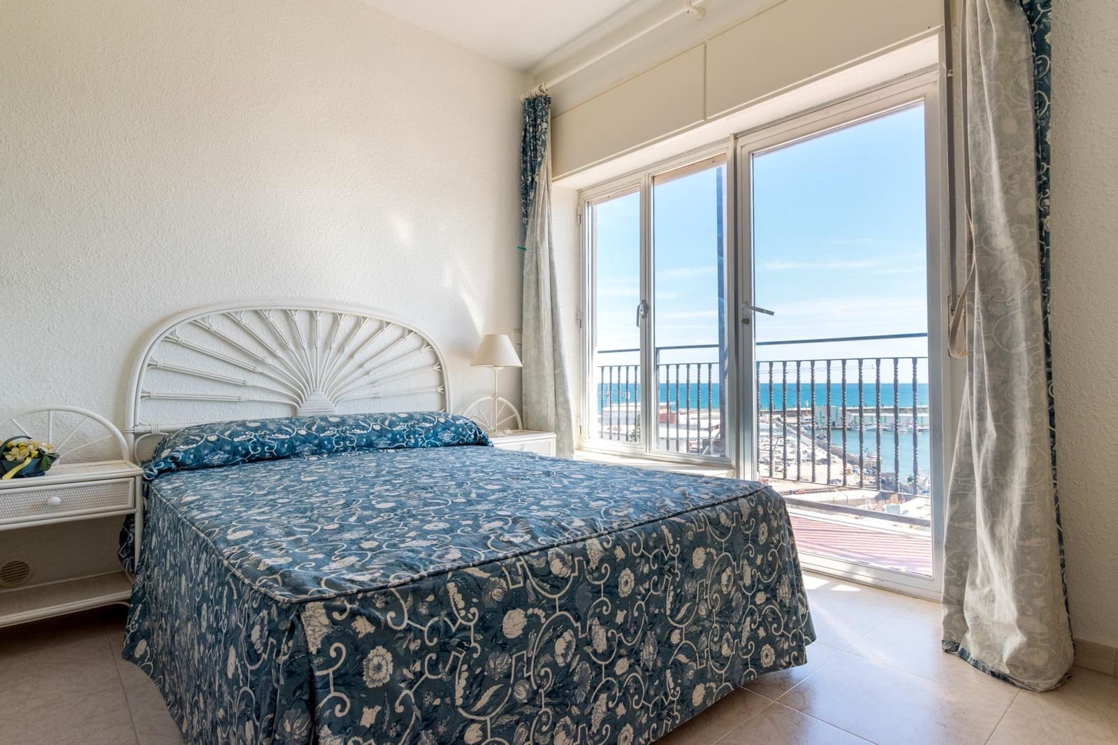 4 bedroom Apartment for sale in Torrevieja - € 450,000 (Ref: 9462274)