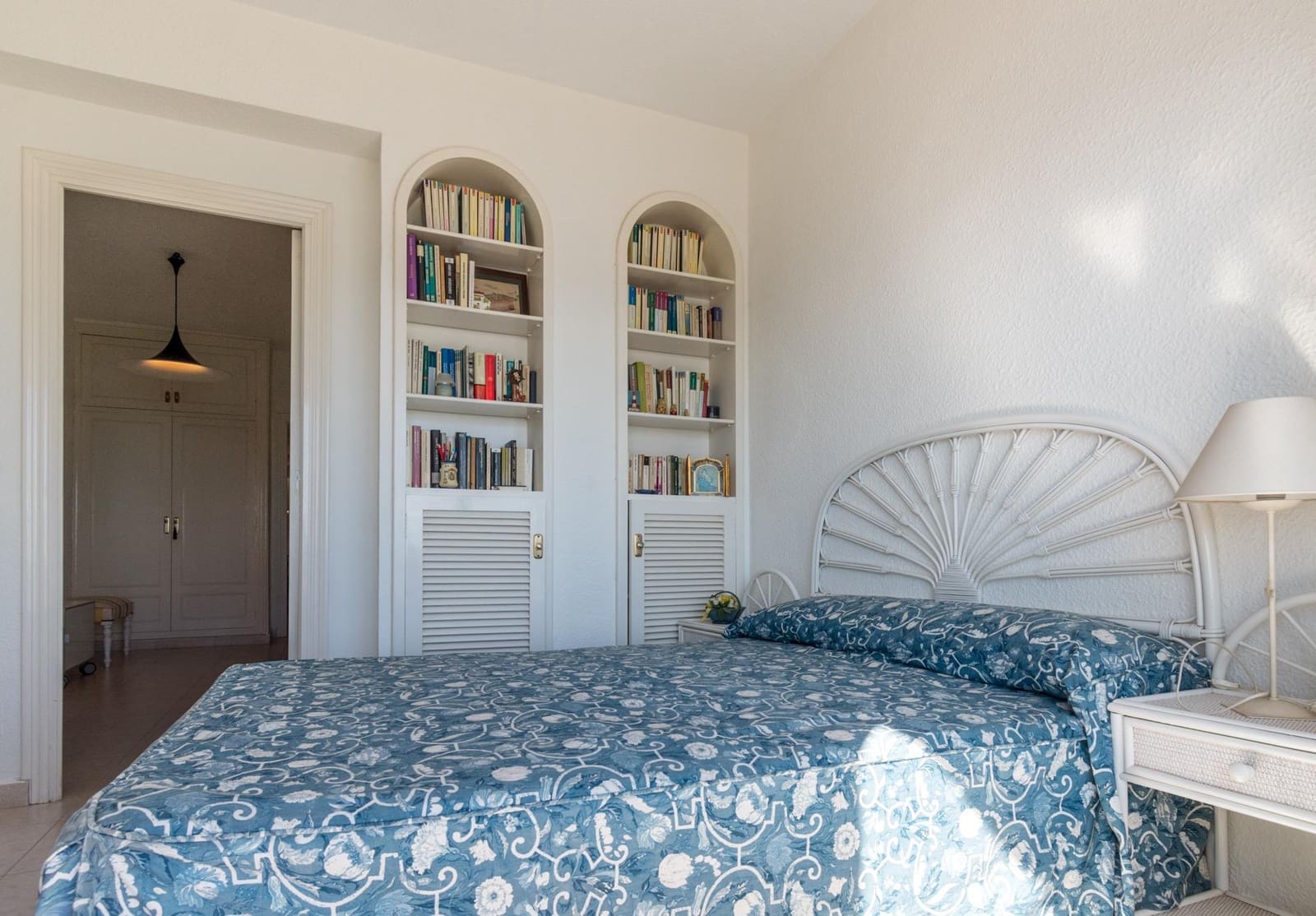 4 bedroom Apartment for sale in Torrevieja - € 450,000 (Ref: 9462274)