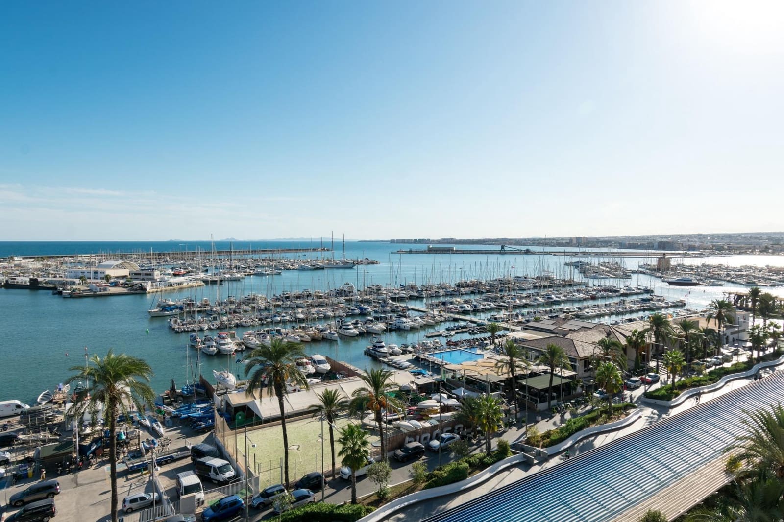 4 bedroom Apartment for sale in Torrevieja - € 450,000 (Ref: 9462274)