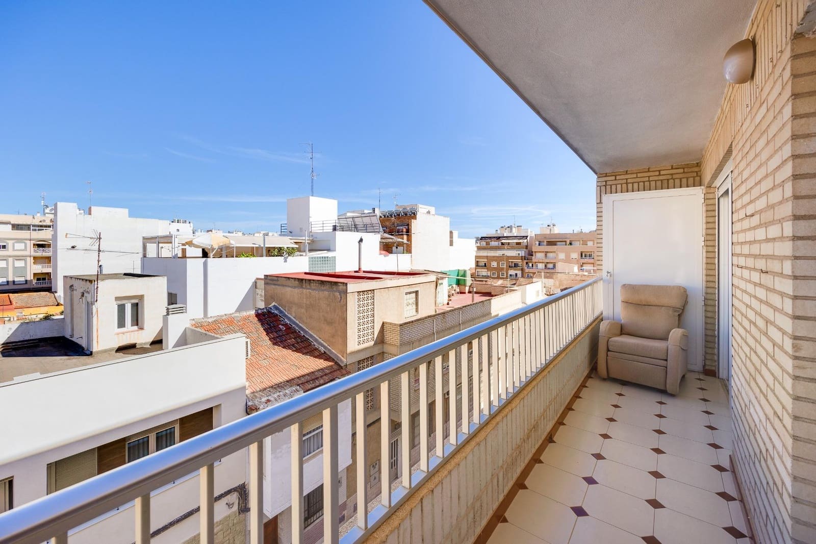 4 Zimmer Wohnung zu verkaufen in Torrevieja - 166.500 € (Ref: 9462278)