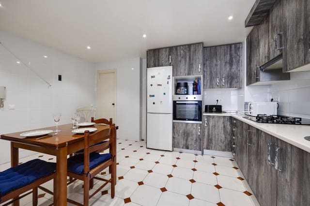 4 Zimmer Wohnung zu verkaufen in Avenida Habaneras - Curva de Palangre, Torrevieja - 166.500 € (Ref: 9462278)