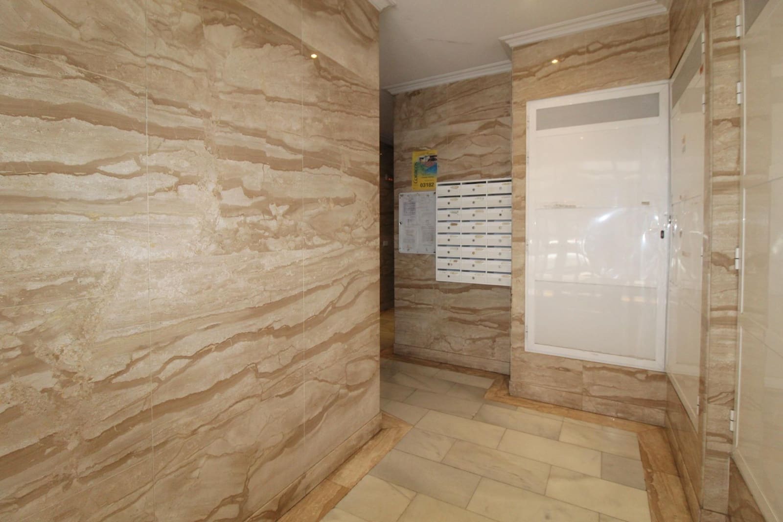 1 slaapkamer Appartement te koop in Torrevieja - € 115.000 (Ref: 9462280)