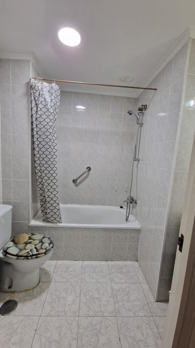 2 sypialnia Mieszkanie na sprzedaż w Torrevieja - 134 990 € (Ref: 9462284)