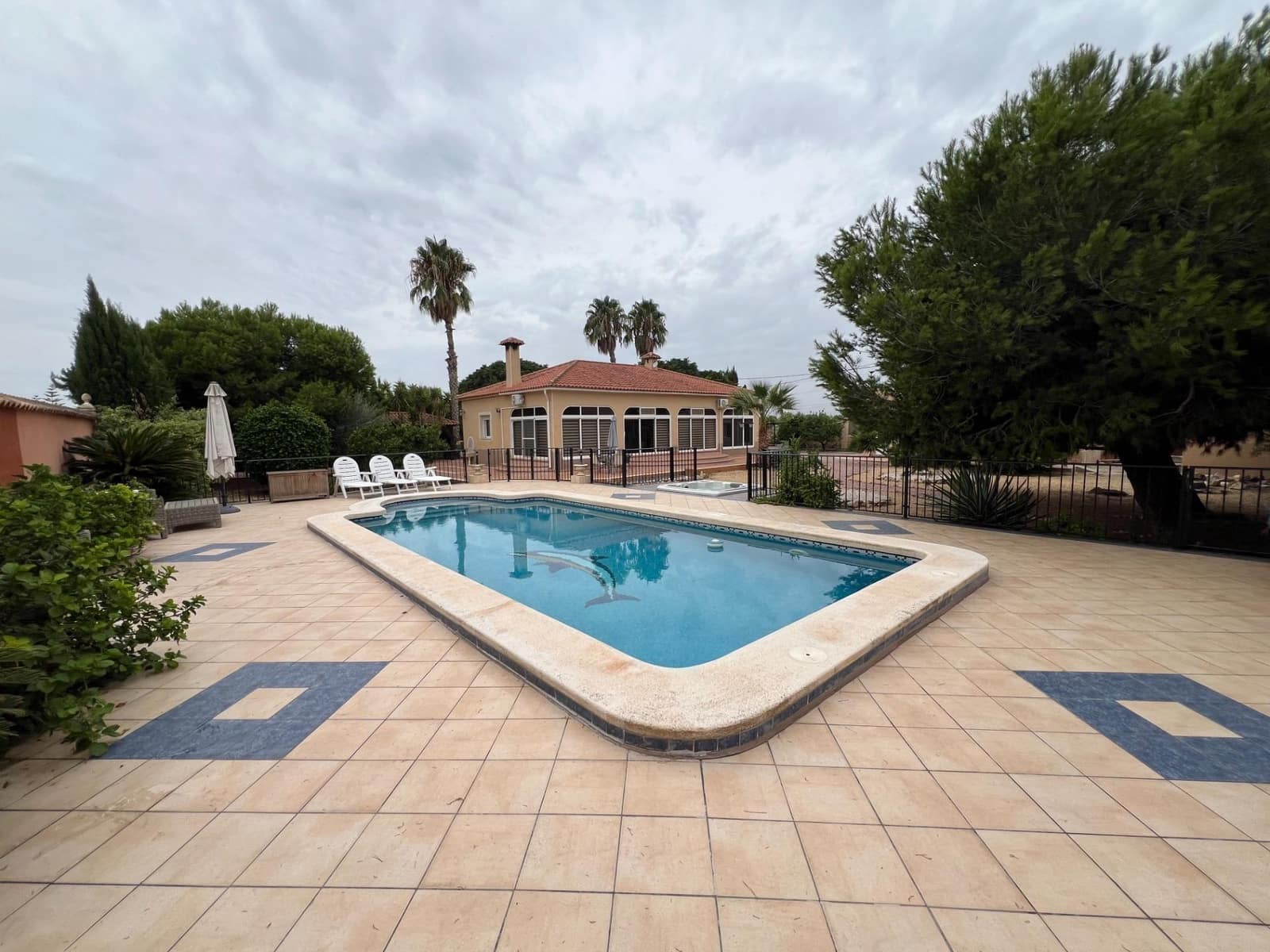 3 bedroom Villa for sale in Dolores with pool - € 469,000 (Ref: 9462300)