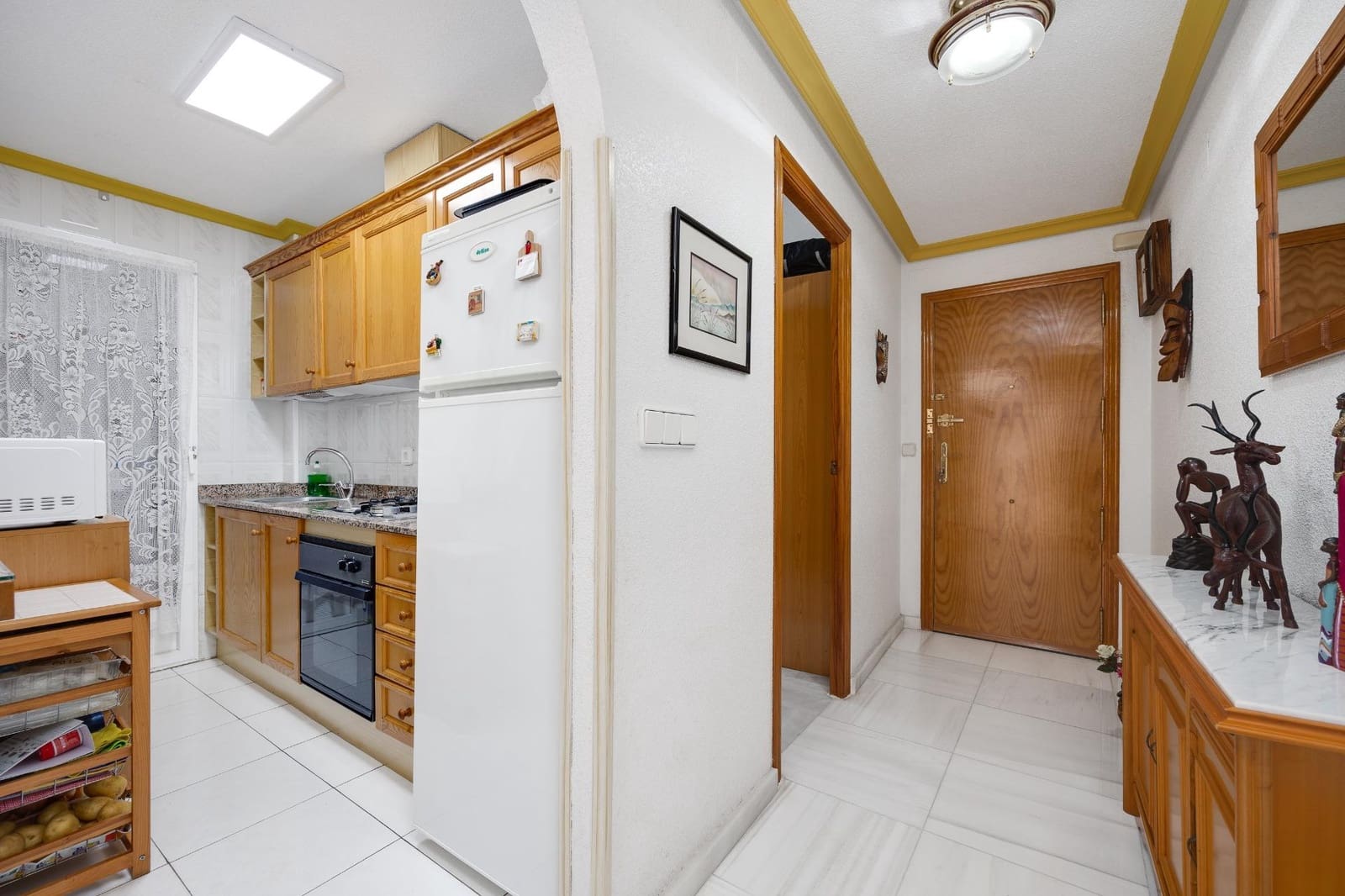 2 sovrum Lägenhet till salu i Torrevieja med garage - 156 900 € (Ref: 9462302)