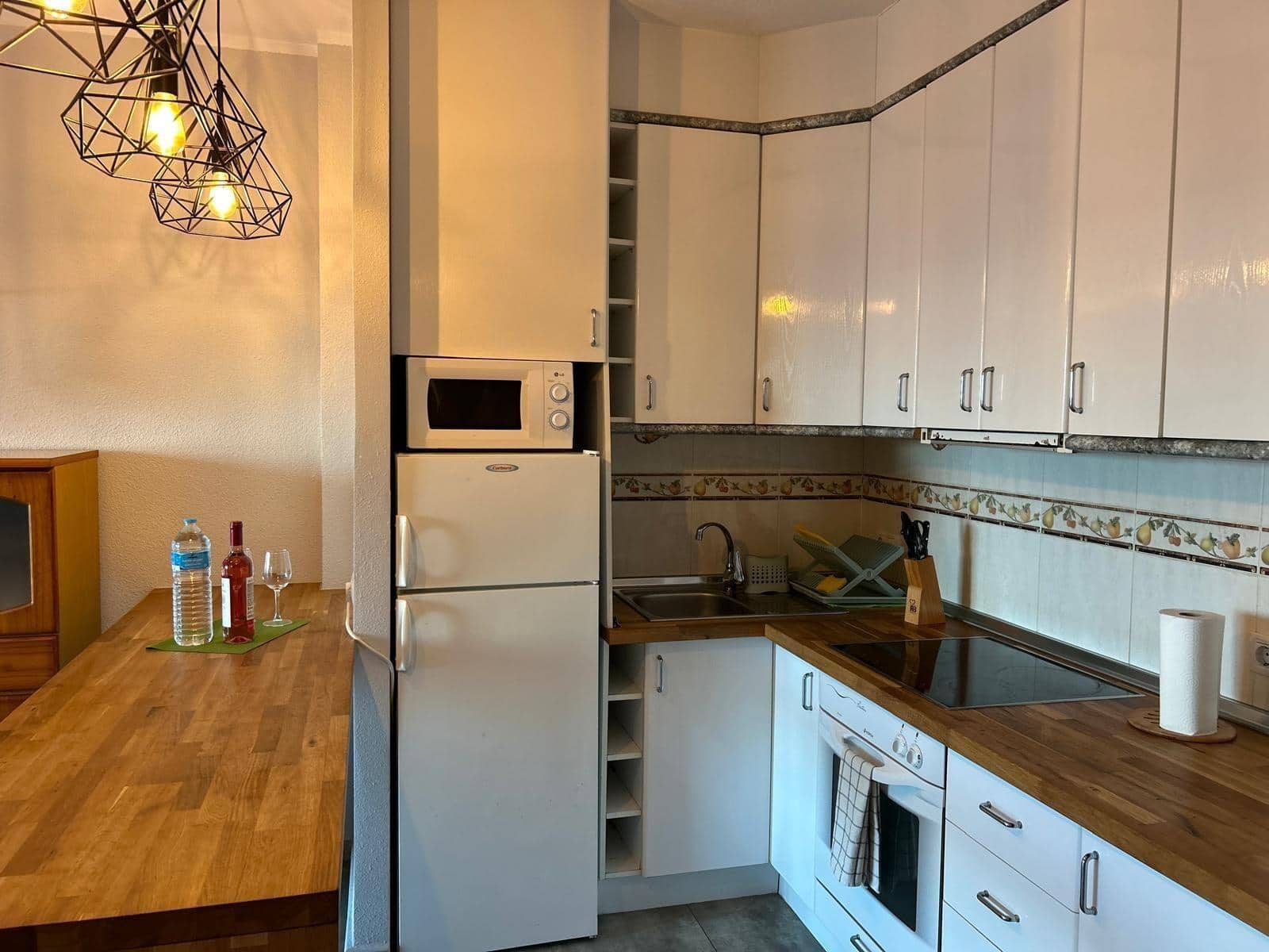 1 makuuhuone Huoneisto myytävänä paikassa Torrevieja mukana uima-altaan - 204 900 € (Ref: 9462306)