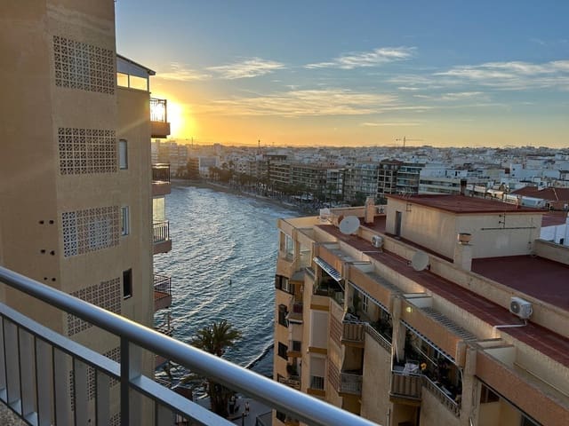 1 makuuhuone Huoneisto myytävänä paikassa Playa del Cura, Torrevieja mukana uima-altaan - 204 900 € (Ref: 9462306)