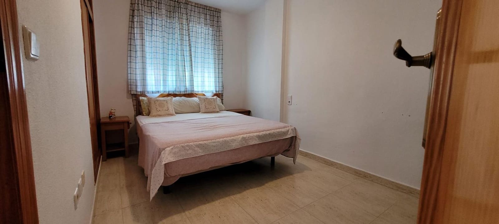 Apartamento de 2 habitaciones en Torrevieja en venta - 137.900 € (Ref: 9462308)