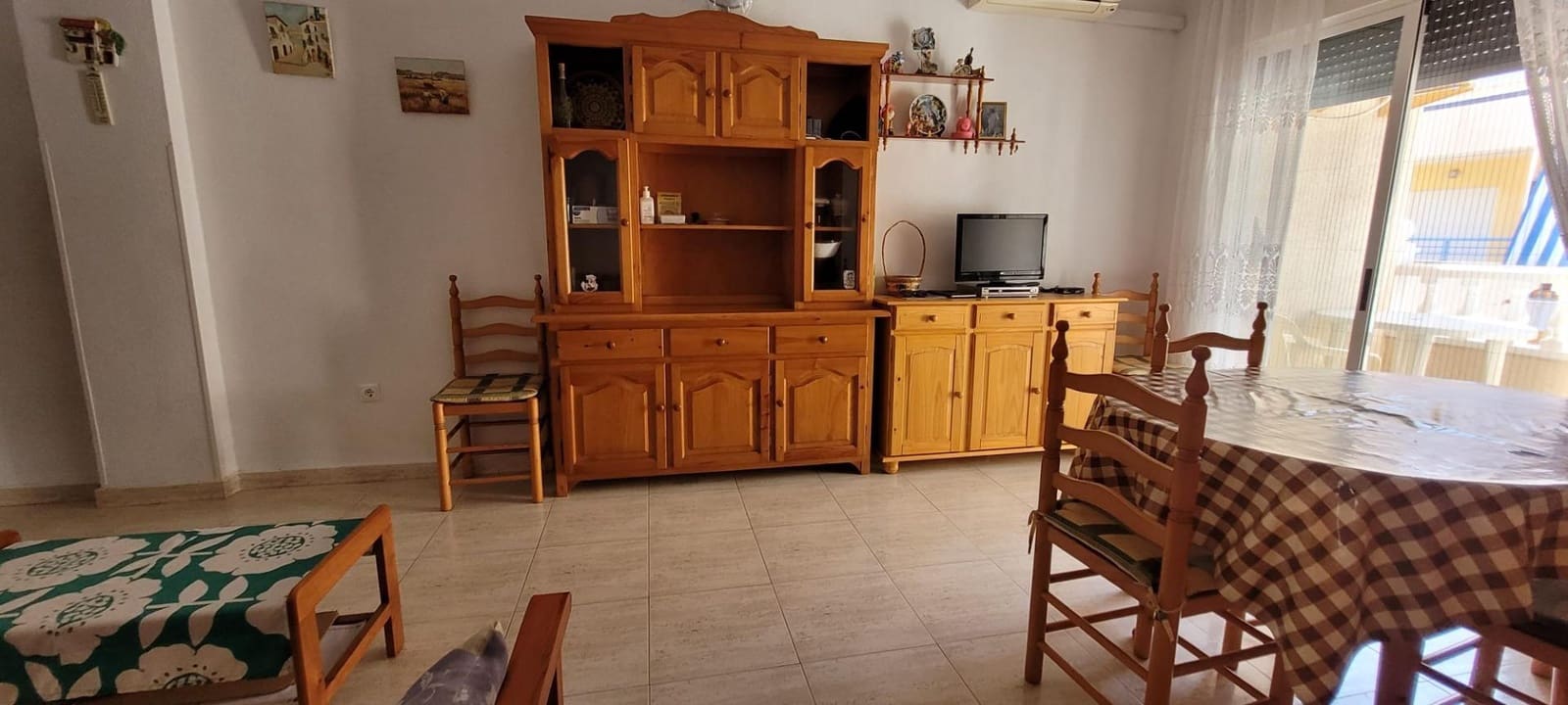Apartamento de 2 habitaciones en Torrevieja en venta - 137.900 € (Ref: 9462308)
