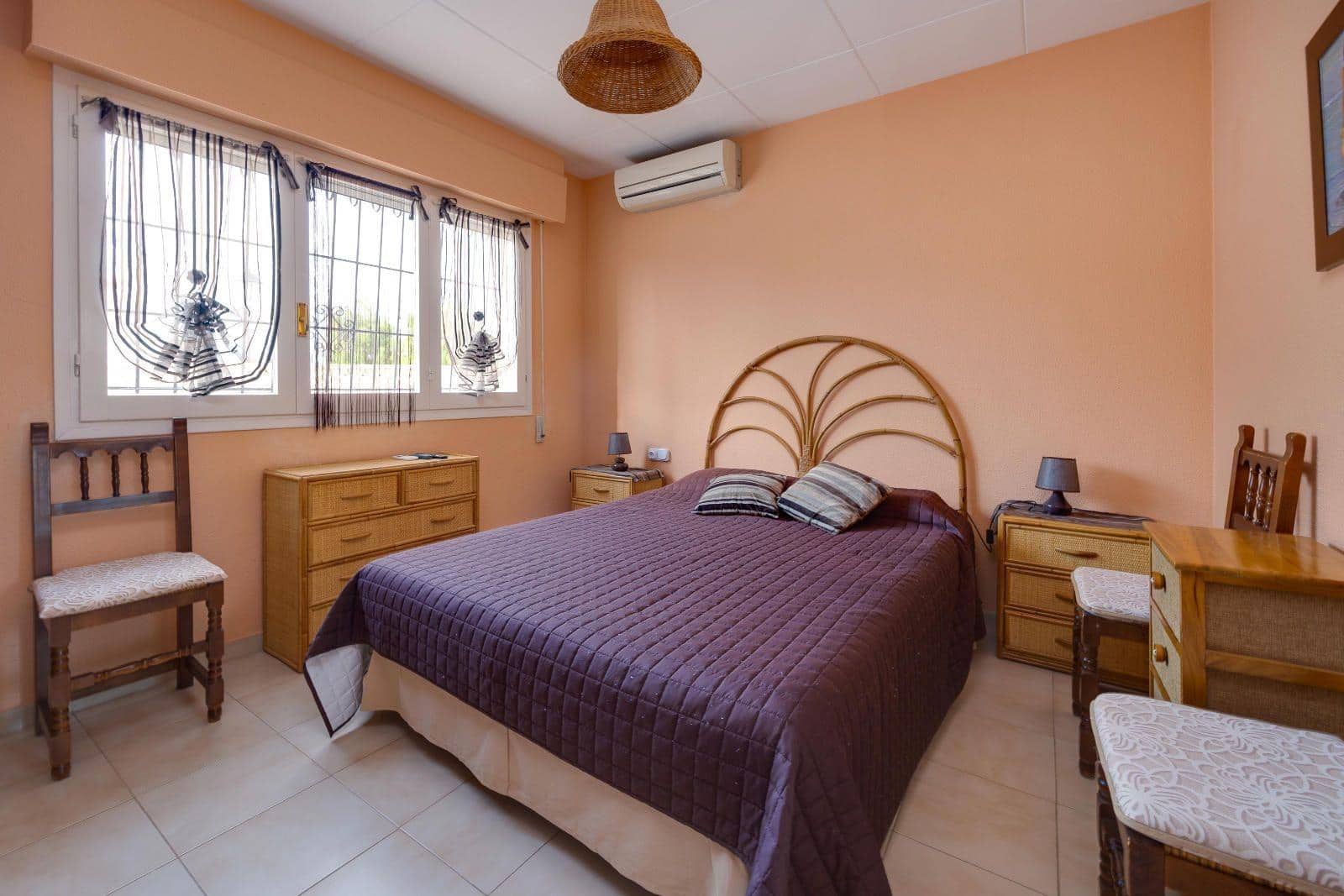 Chalet de 2 habitaciones en La Florida en venta - 189.969 € (Ref: 9462312)