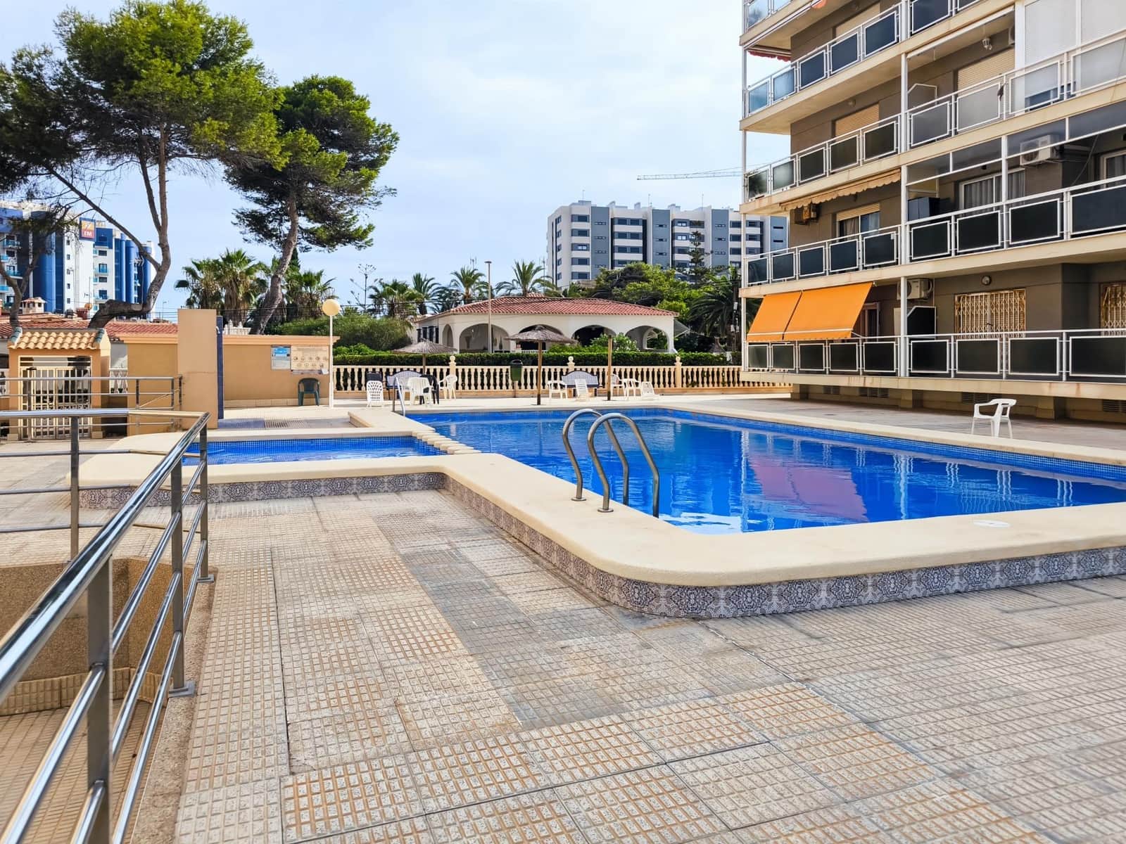 2 bedroom Apartment for sale in Punta Prima - € 139,000 (Ref: 9462315)